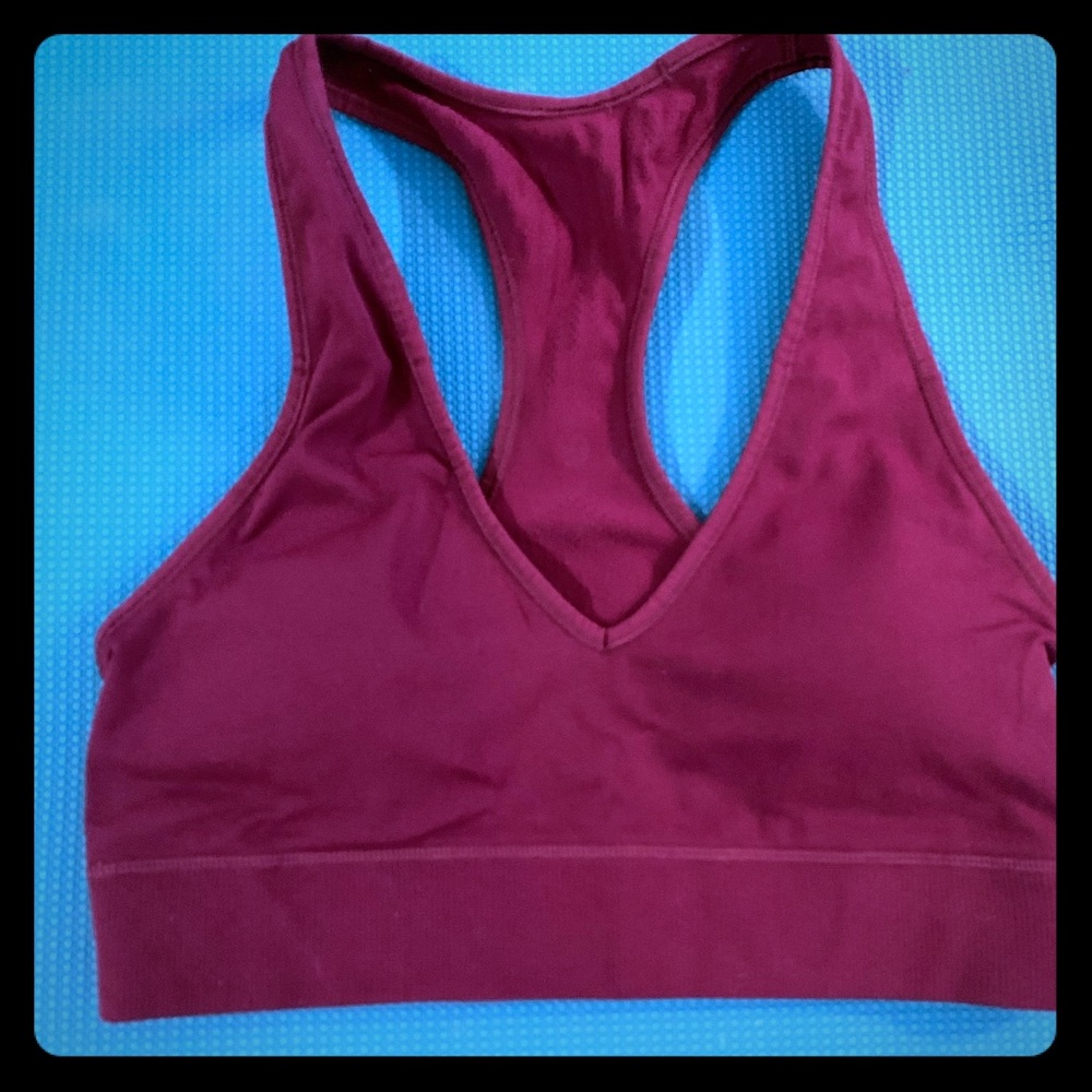 Lululemon sports bra size 6